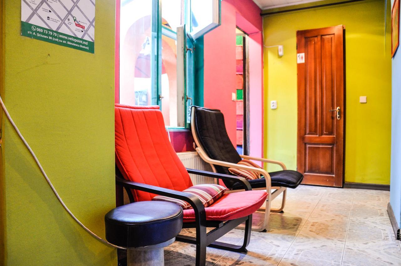 Funky Mamaliga Hostel Chişinău Exterior foto